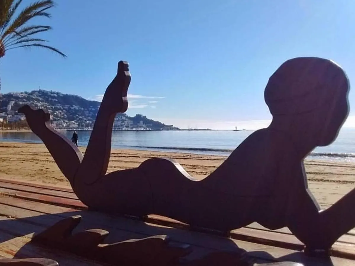 Estudio Renovado Con Terraza A 200M De La Playa De Roses + Parking Privado Y Climatizacion - Es-258-14 0*,  Spain