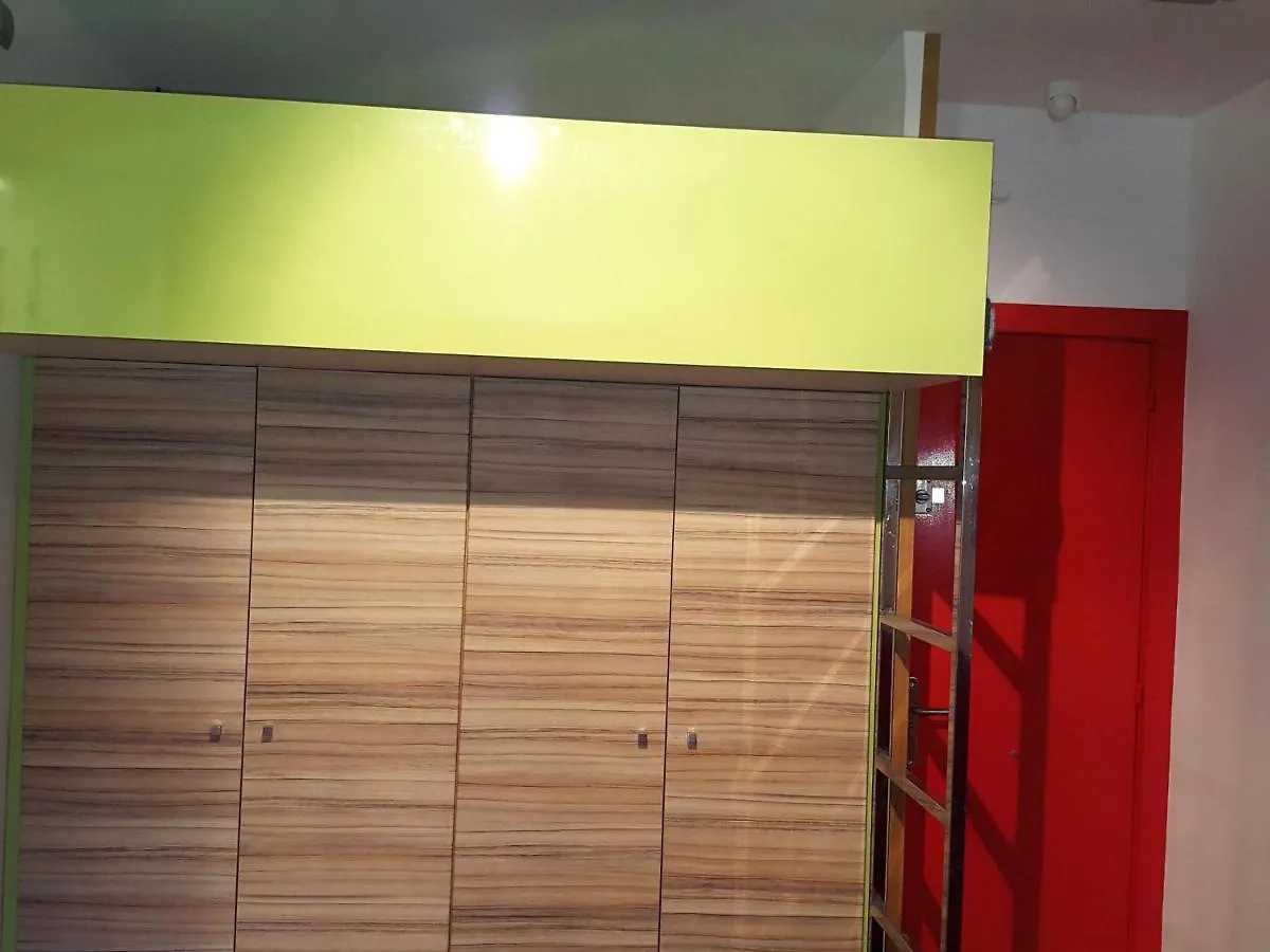 Estudio Renovado Con Terraza A 200M De La Playa De Roses + Parking Privado Y Climatizacion - Es-258-14 Apartment