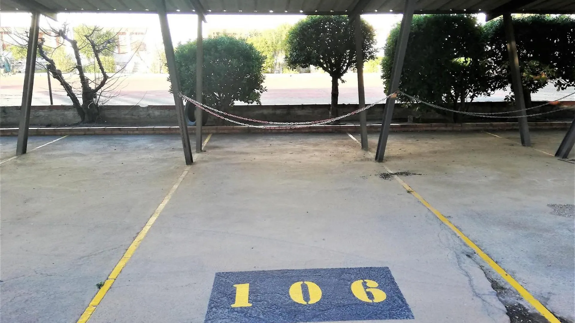 Estudio Renovado Con Terraza A 200M De La Playa De Roses + Parking Privado Y Climatizacion - Es-258-14